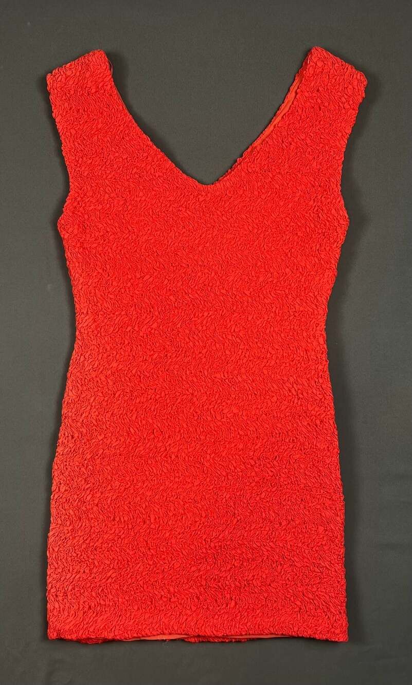ASTR the Label Odelle Minidress Size L Red Textured Boucle V-Neck